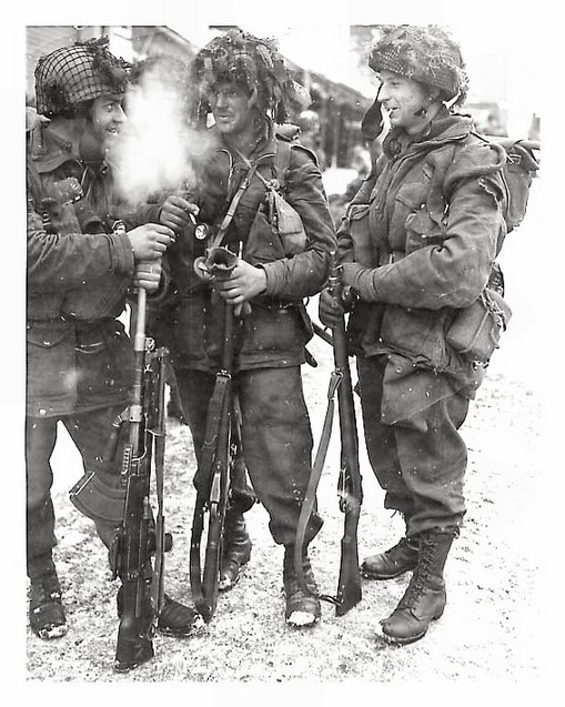 Paratroopers of the 1st Canadian Parachute Battalion, Bastonge, 1945_zmiana rozmiaru.jpg