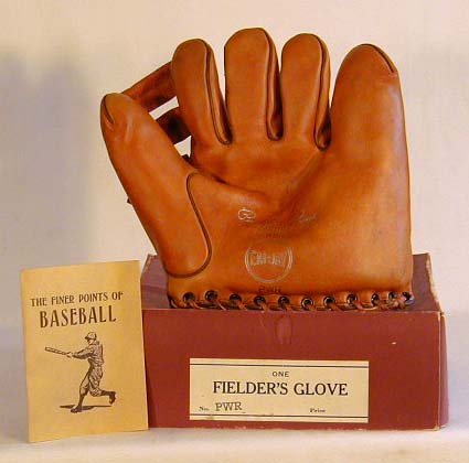pee-wee-reese-baseball-glove-box.jpg